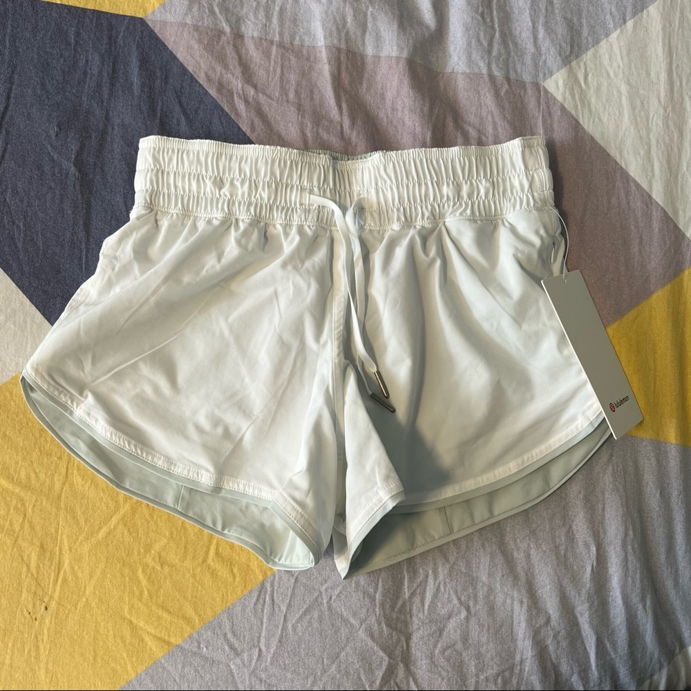 Choose a side short Island mist/White size 4
